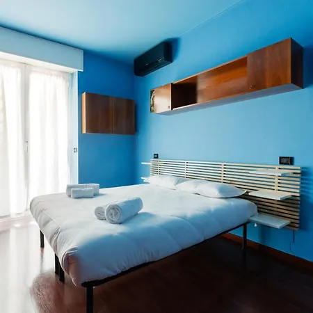 Apartmán Roomy With Balcony! *